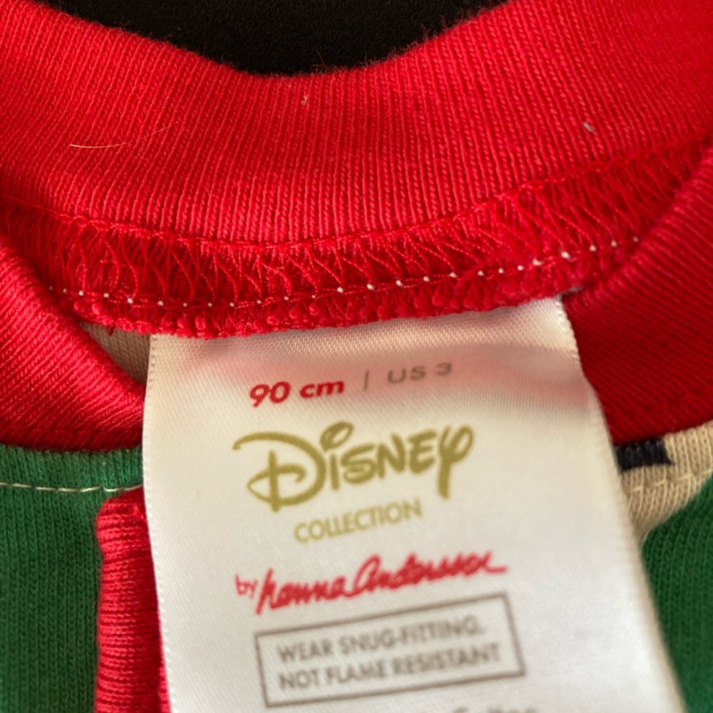 ❤️DiSNEY CHRISTMAS PJS - Picture 5 of 5